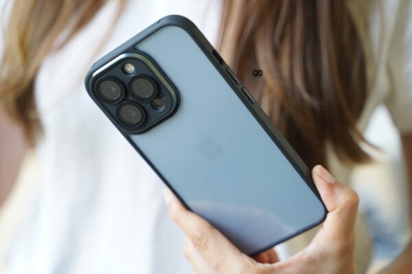 Transparent Case with Colored Border and Camera Lens Protector - Image 97