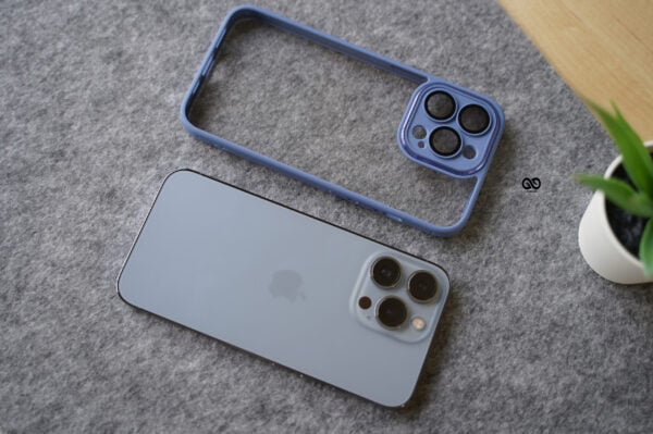 Transparent Case with Colored Border and Camera Lens Protector - Image 100