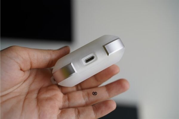 Rugged Translucent Airpods Pro Case - Image 23