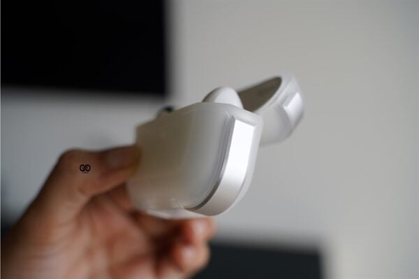 Rugged Translucent Airpods Pro Case - Image 5