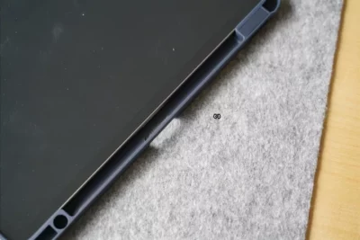 Ultra Hybrid iPad Case