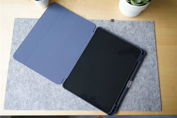 Ultra Hybrid iPad Case - Image 28