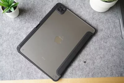 Ultra Hybrid iPad Case