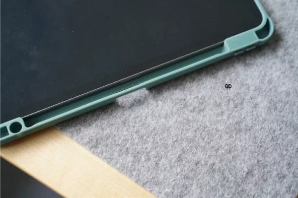 Ultra Hybrid iPad Case - Image 4