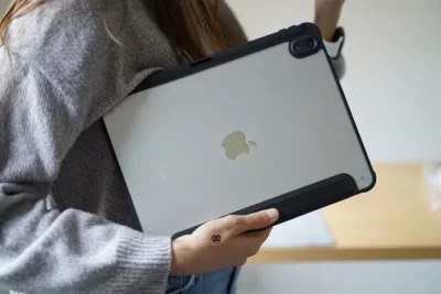 Ultra Hybrid iPad Case