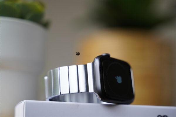 Silver Link Strap with Magnetic Closure for Apple Watch 44MM 45MM 46MM Series 4 5 6 7 8 9 10 SE SE 2 Gen - Image 3
