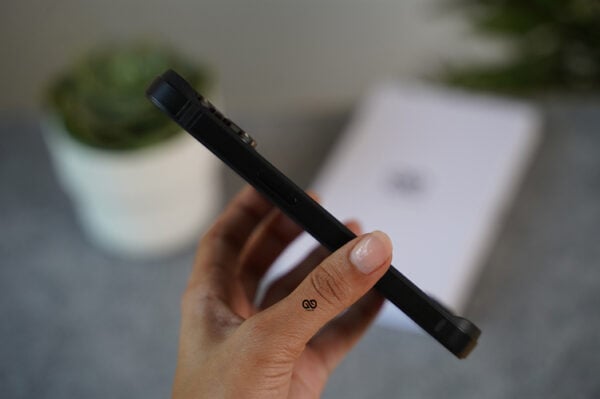 Black Fiber Bumper for iPhone 14 Pro (Bumper, not a Case) - Image 12
