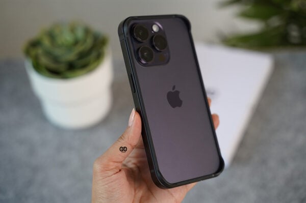 Black Fiber Bumper for iPhone 14 Pro (Bumper, not a Case) - Image 5