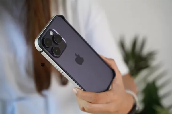 Silver Fiber Bumper for iPhone 14 Pro (Bumper, not a Case) - Image 6