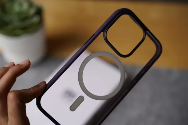Magsafe Drop Proof Sleek Transparent case - Image 3