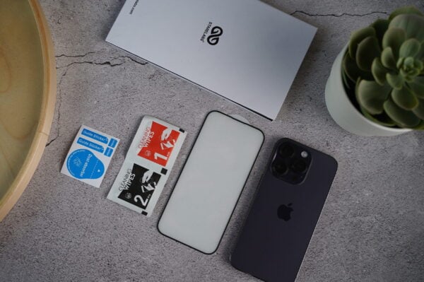 Full Screen Tempered Glass with Soft Edges For iPhone 13/13Pro /13Pro Max/14/14Pro/14Plus/14Pro Max