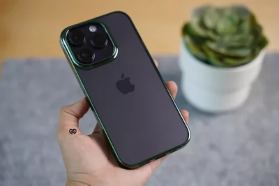 Hard Case with Colored Border