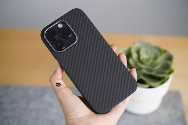 Magsafe Real Aramid Carbon Fiber Case for iPhone 14 Pro - Image 18