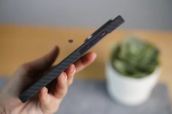 Magsafe Real Aramid Carbon Fiber Case for iPhone 14 Pro - Image 19