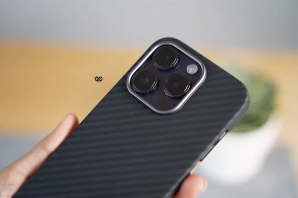 Magsafe Real Aramid Carbon Fiber Case for iPhone 14 Pro - Image 17