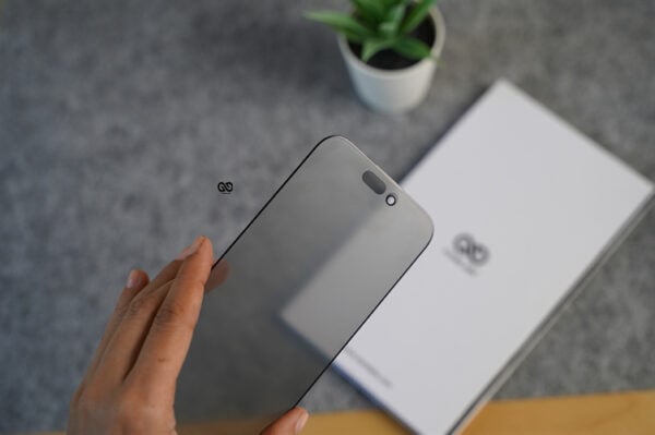Privacy Matte Tempered Glass - Image 20