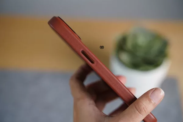MagSafe Vegan Leather Case - Image 99