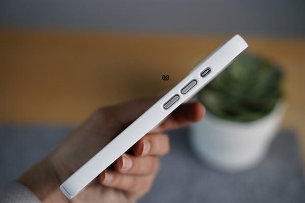 Magsafe Minimal Slim Hard Case With Microfibre Lining - Image 58