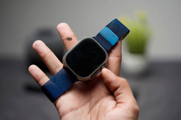 Milanese Magnetic Metal Loop For Apple Watch 49 MM Series Ultra/Ultra 2 - Image 23
