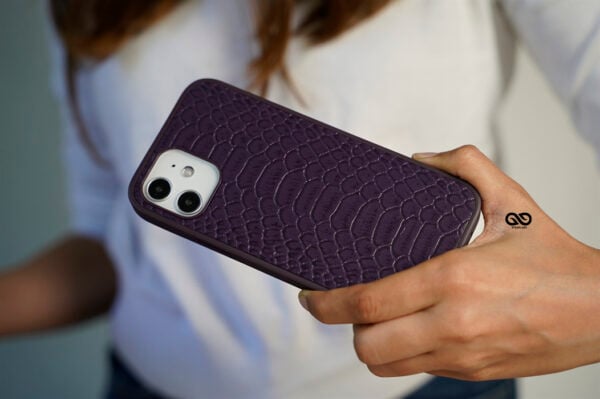 Designer Croc Textured Faux Leather Case - Image 90