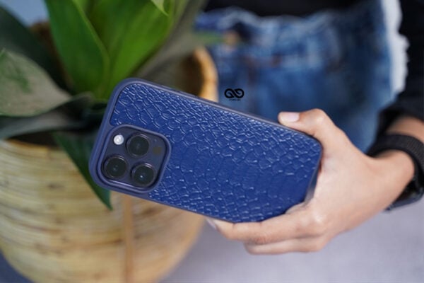 Designer Croc Textured Faux Leather Case - Image 28
