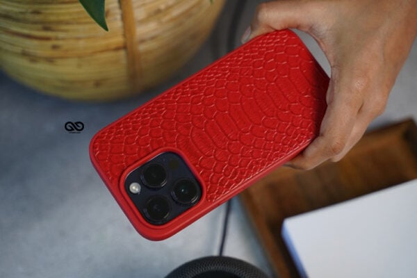 Designer Croc Textured Faux Leather Case - Image 6