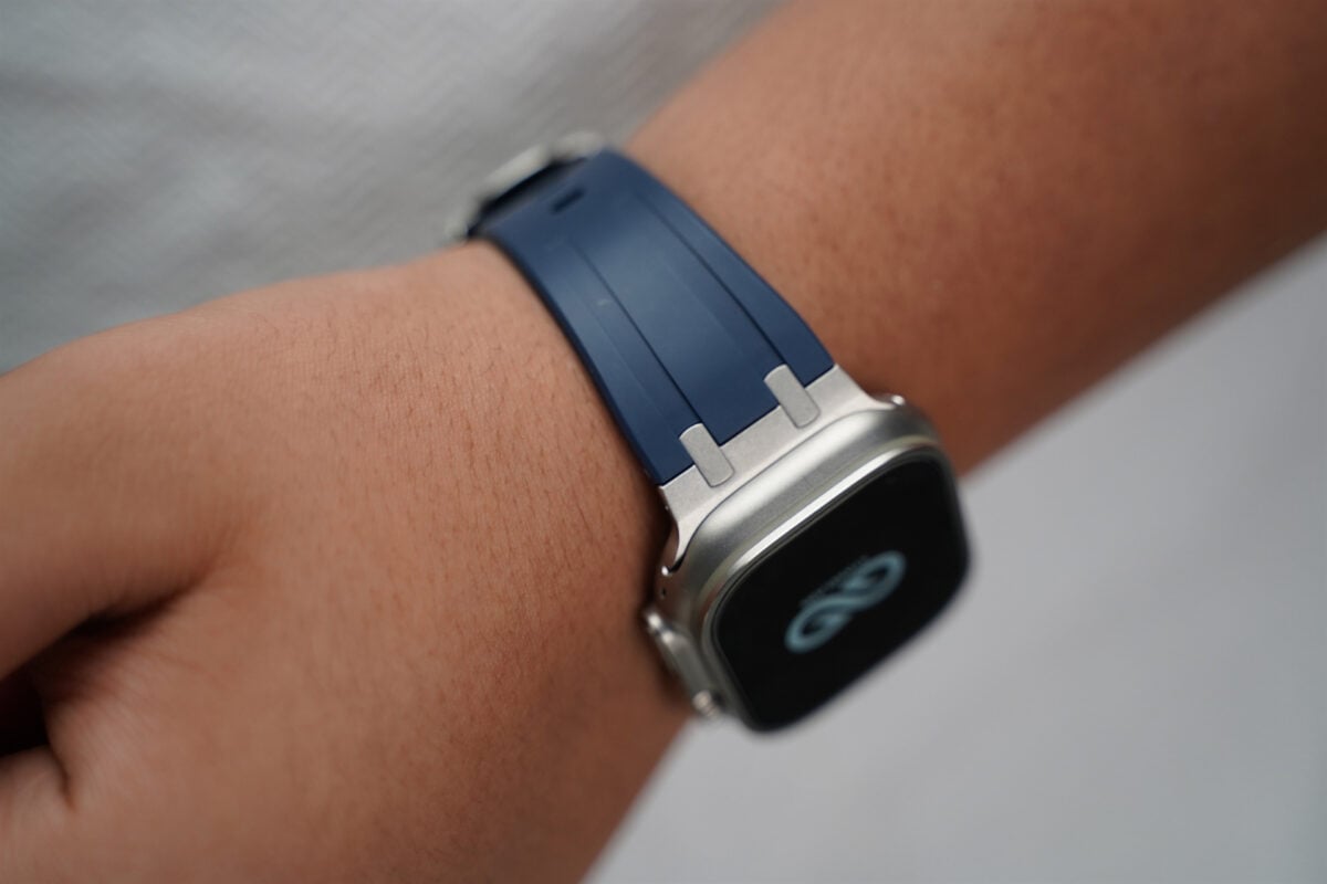 Fluoro Rubber Strap With Silver Buckle For Apple Watch 44MM 45MM 46MM Series 4 5 6 7 8 9 10 SE SE 2 Gen