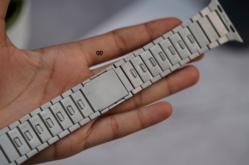 Titanium Matte Finish Detachable Link Strap With Magnetic Closure For Apple Watch 44MM 45MM 46MM Series 4 5 6 7 8 9 10 11 (SE 2 3 Gen) 52 Titanium Matte Finish Detachable Link Strap With Magnetic Closure For Apple Watch 44MM 45MM 46MM Series 4 5 6 7 8 9 10 11 (SE 2 3 Gen) - Image 52