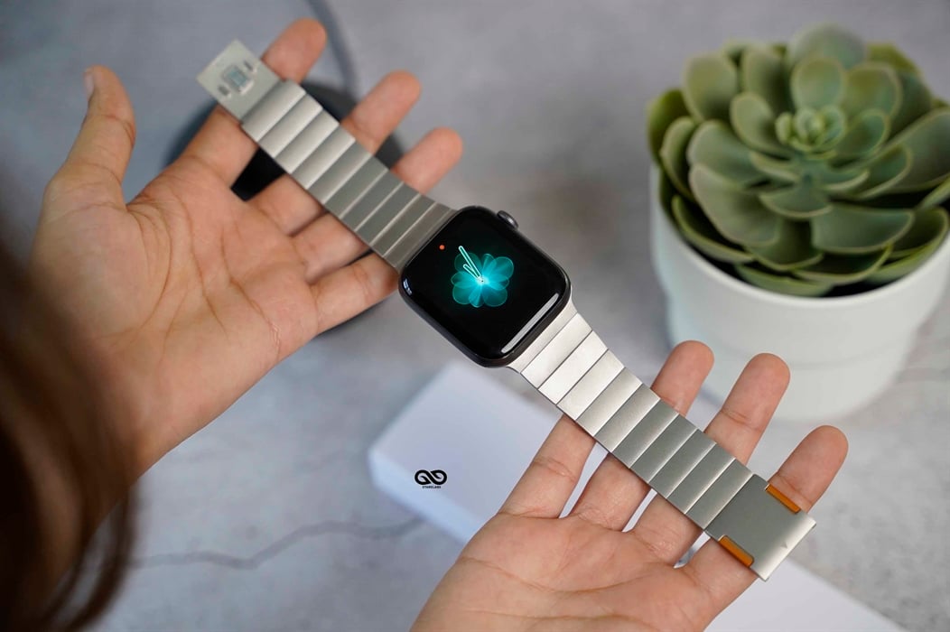 Titanium Matte Finish Detachable Link Strap With Magnetic Closure For Apple Watch 44MM 45MM 46MM Series 4 5 6 7 8 9 10 11 (SE 2 3 Gen) 16 Titanium Matte Finish Detachable Link Strap With Magnetic Closure For Apple Watch 44MM 45MM 46MM Series 4 5 6 7 8 9 10 11 (SE 2 3 Gen) - Image 16