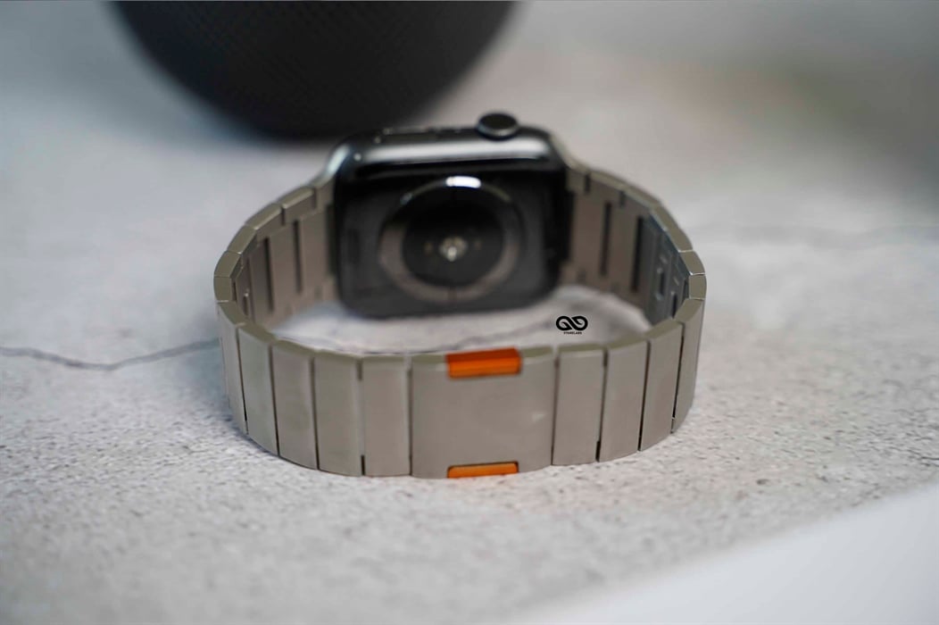 Titanium Matte Finish Detachable Link Strap With Magnetic Closure For Apple Watch 44MM 45MM 46MM Series 4 5 6 7 8 9 10 11 (SE 2 3 Gen) 7 Titanium Matte Finish Detachable Link Strap With Magnetic Closure For Apple Watch 44MM 45MM 46MM Series 4 5 6 7 8 9 10 11 (SE 2 3 Gen) - Image 7