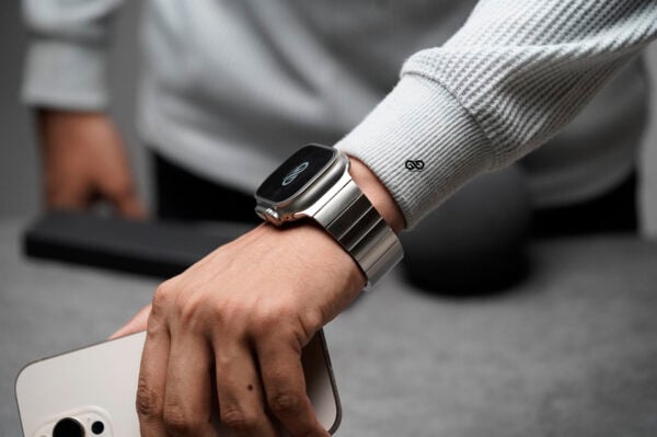 Titanium Matte Finish Detachable Link Strap With Magnetic Closure For Apple Watch 49 MM Series Ultra/Ultra 2 - Image 3