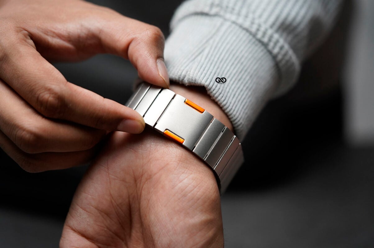 Titanium Matte Finish Detachable Link Strap With Magnetic Closure For Apple Watch 49 MM Series Ultra/Ultra 2