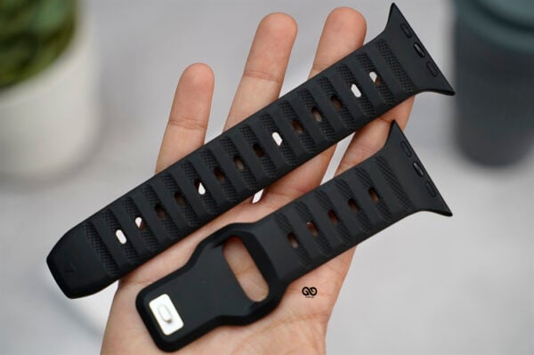 Sable Black FKM Active Rubber Strap For Apple Watch 49 MM Series Ultra/Ultra 2 - Image 8