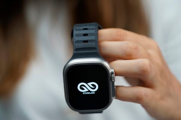Sable Black FKM Active Rubber Strap For Apple Watch 49 MM Series Ultra/Ultra 2 - Image 4