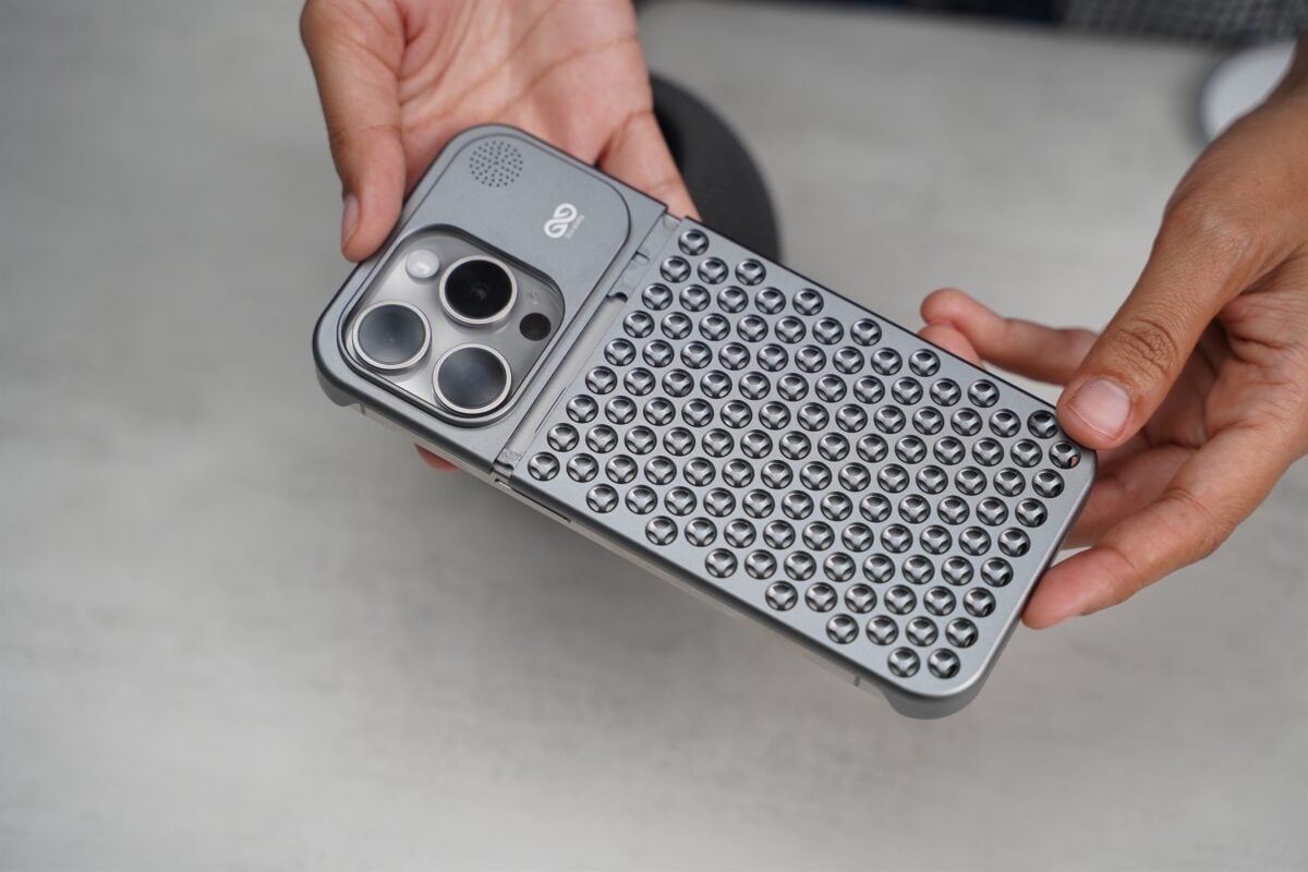 Aero Mesh Metallic Case