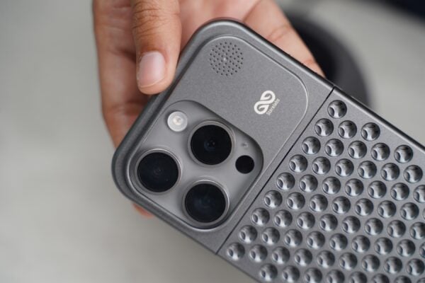 Aero Mesh Metallic Case - Image 45