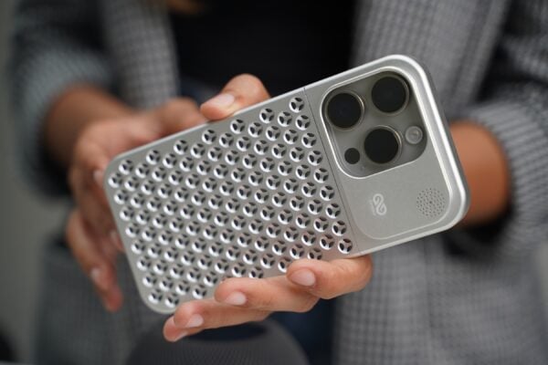 Aero Mesh Metallic Case - Image 39