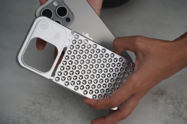 Aero Mesh Metallic Case - Image 32