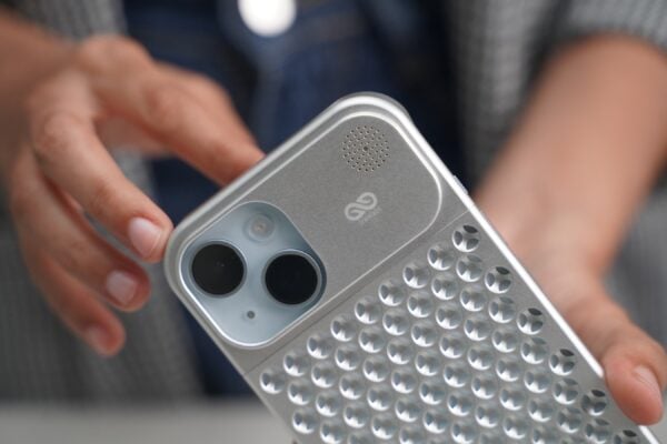 Aero Mesh Metallic Case - Image 22