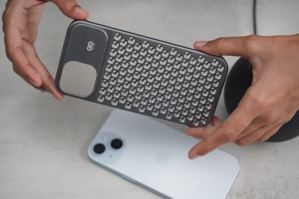 Aero Mesh Metallic Case - Image 15