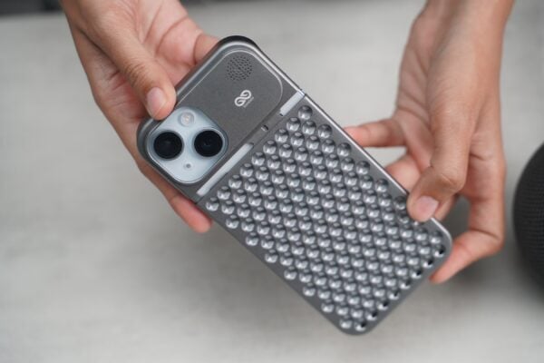 Aero Mesh Metallic Case - Image 9