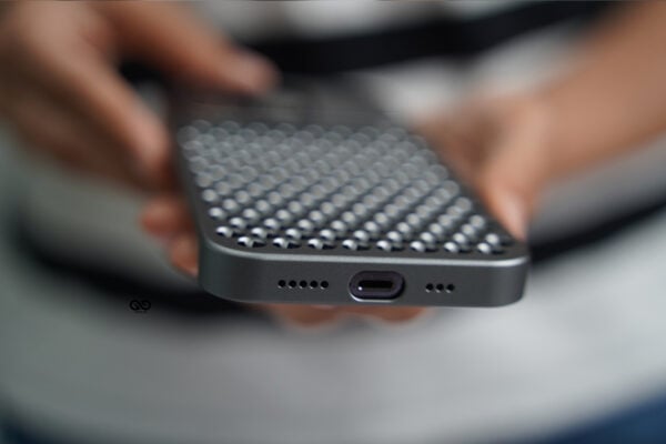 Aero Mesh Metallic Case - Image 70