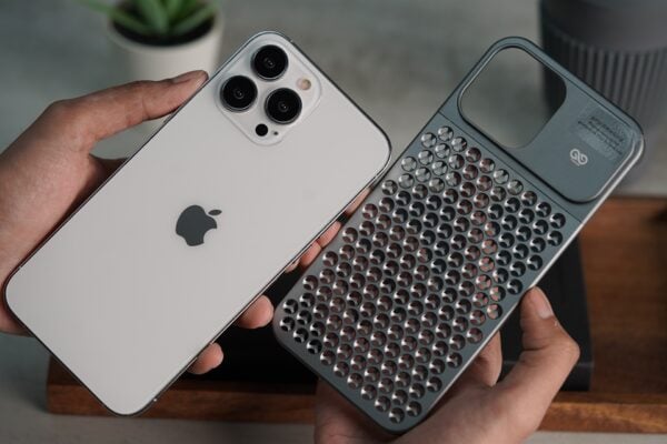 Aero Mesh Metallic Case - Image 26