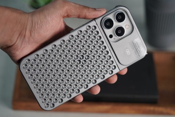 Aero Mesh Metallic Case - Image 83
