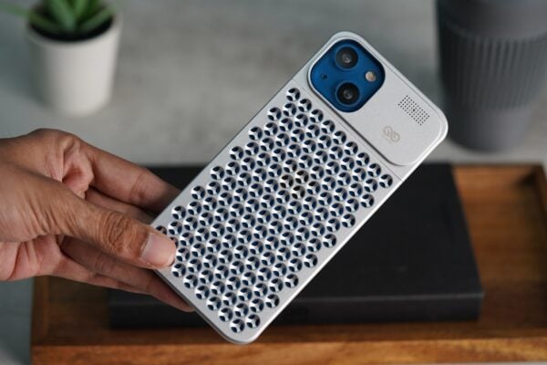 Aero Mesh Metallic Case - Image 33
