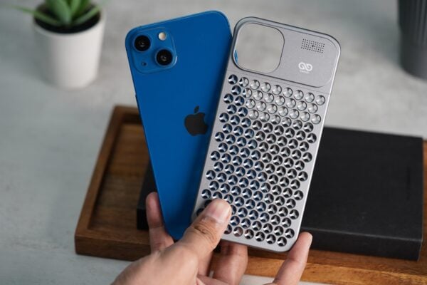 Aero Mesh Metallic Case - Image 59