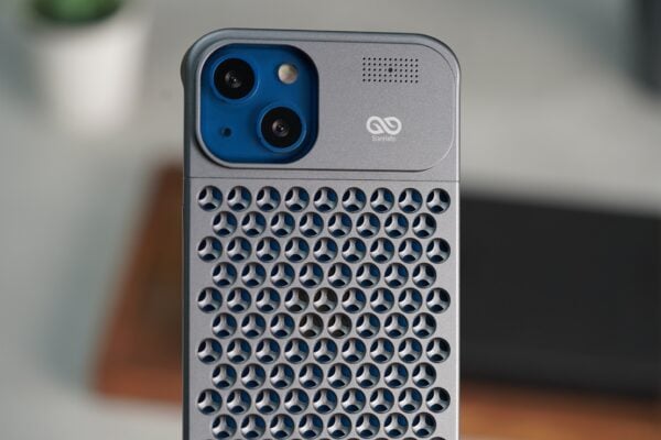 Aero Mesh Metallic Case - Image 92