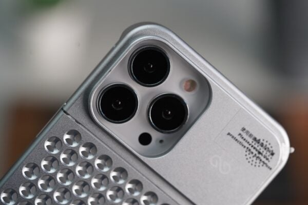 Aero Mesh Metallic Case - Image 74