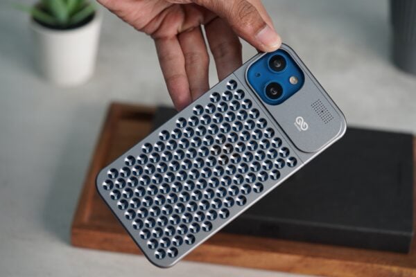 Aero Mesh Metallic Case - Image 16