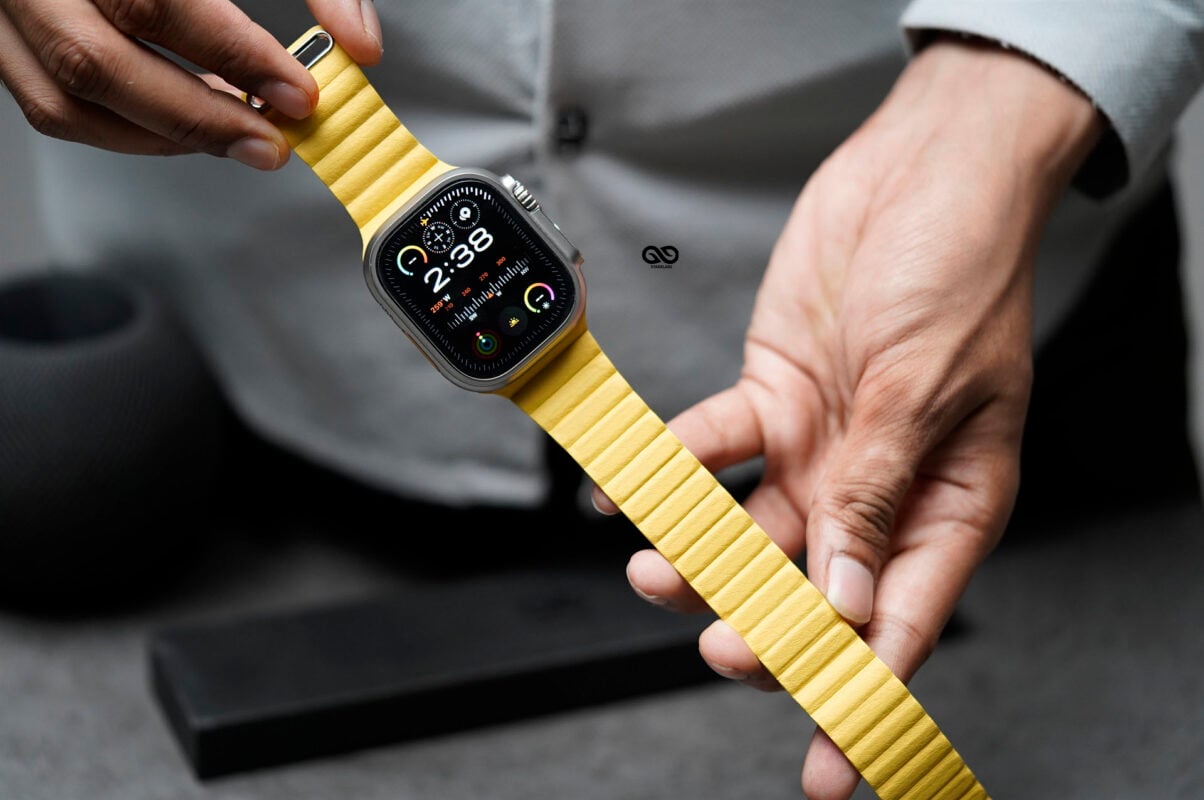 Lemon Yellow Magnetic Leather Loop For Apple Watch 49 (Series Ultra/Ultra 2/Ultra 3)